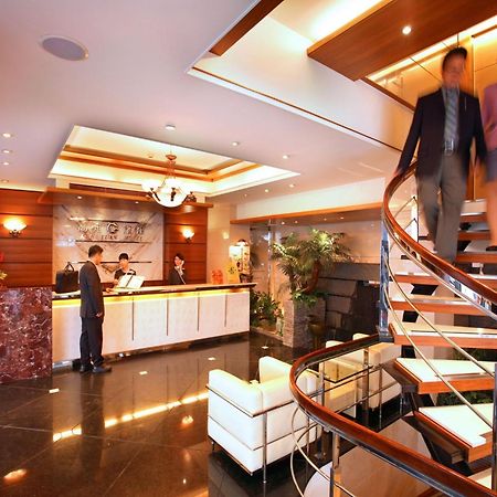 Kao Yuan Hotel - Zhong Shan Tchaj-čung Exteriér fotografie