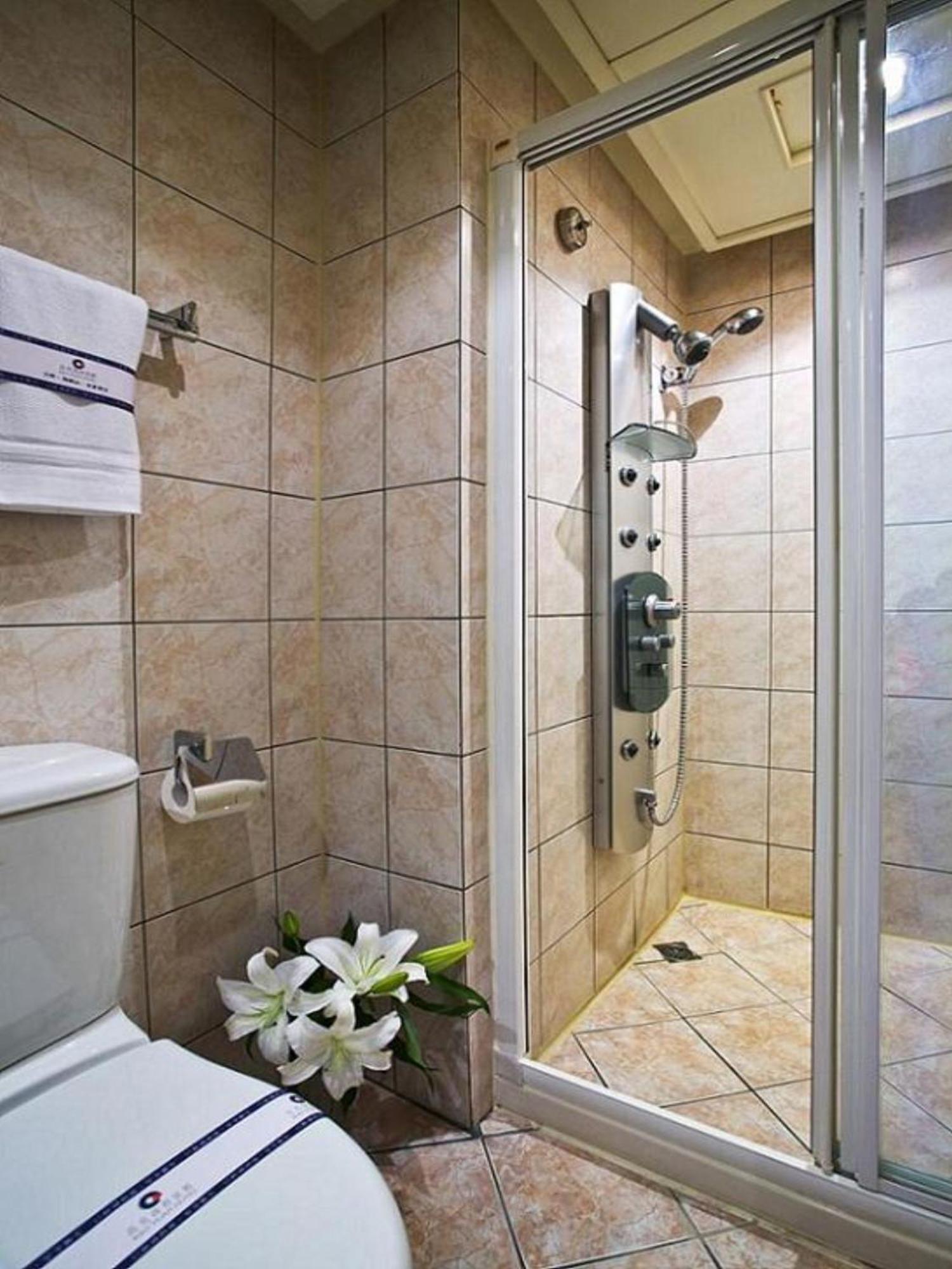 Kao Yuan Hotel - Zhong Shan Tchaj-čung Exteriér fotografie
