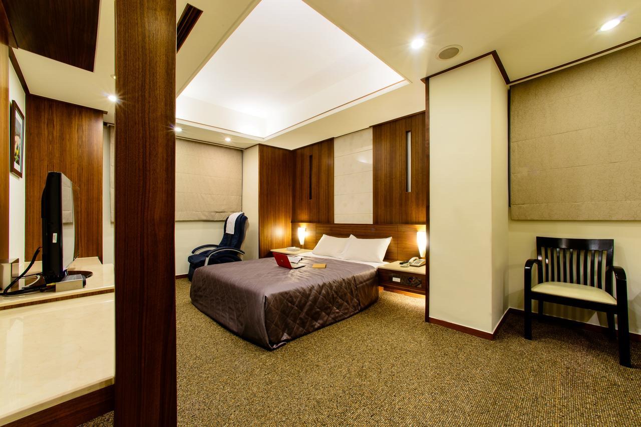 Kao Yuan Hotel - Zhong Shan Tchaj-čung Exteriér fotografie