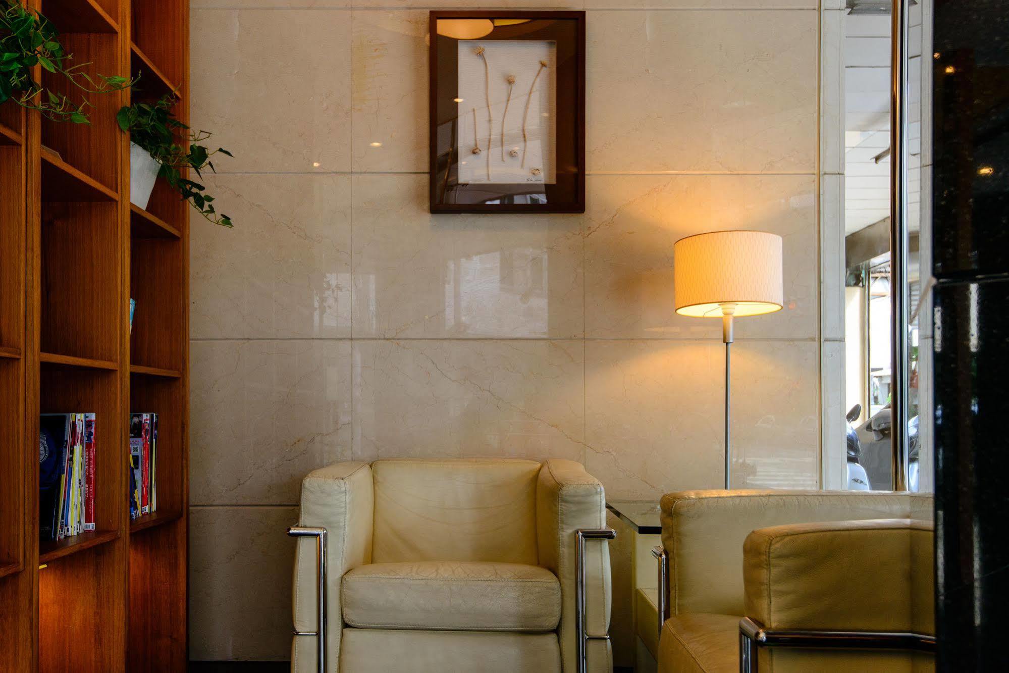 Kao Yuan Hotel - Zhong Shan Tchaj-čung Exteriér fotografie