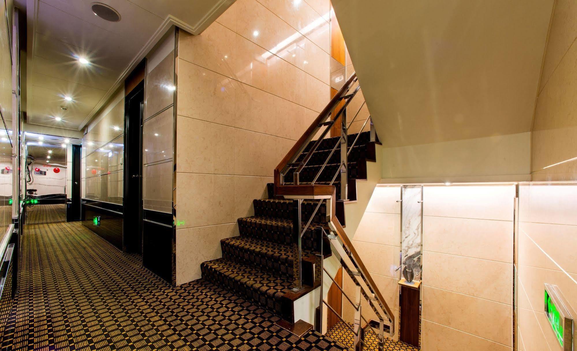 Kao Yuan Hotel - Zhong Shan Tchaj-čung Exteriér fotografie