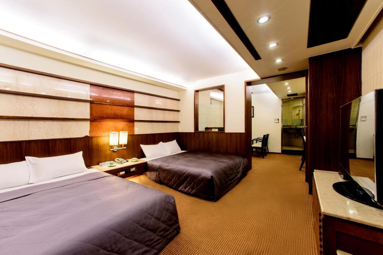 Kao Yuan Hotel - Zhong Shan Tchaj-čung Exteriér fotografie
